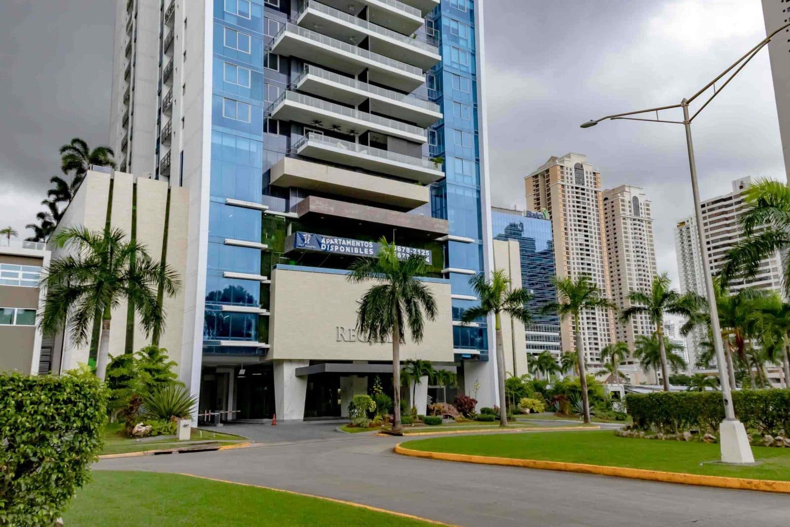 Regalia tower entrance with its landscaped driveway on Avenida Paseo del Mar, Costa del Este