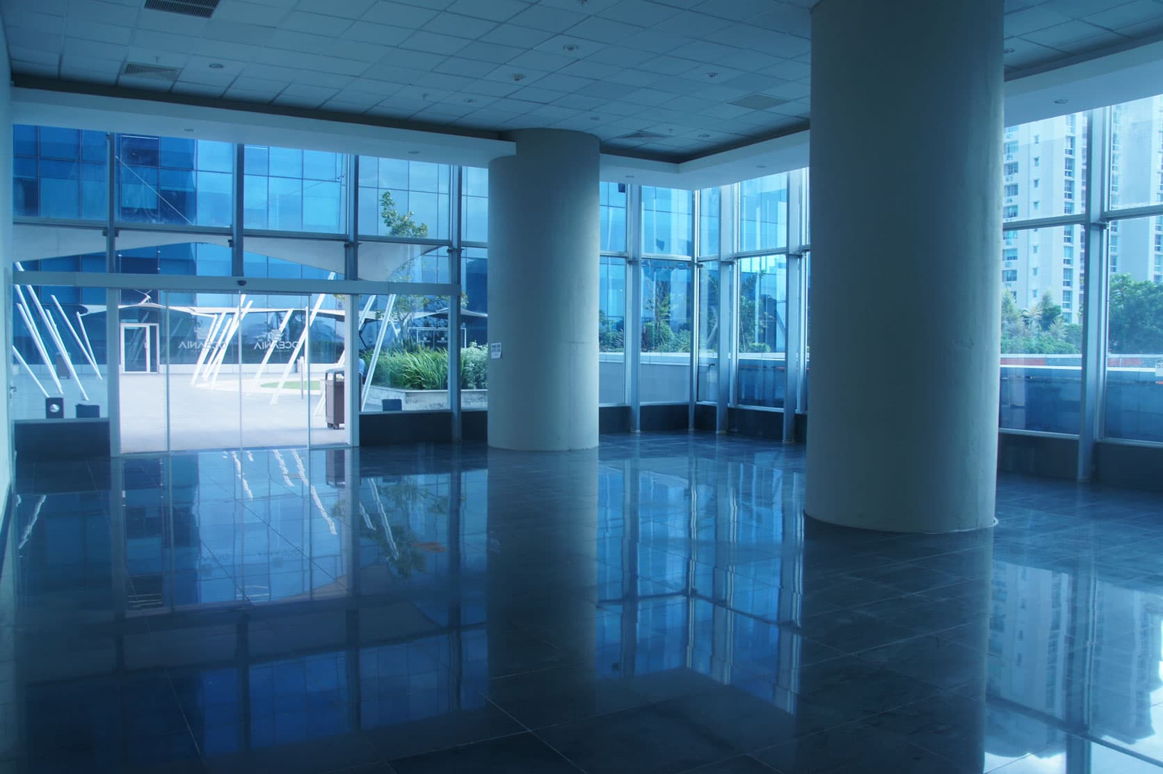 Oceania Business Plaza open-plan office space with floor-to-ceiling windows