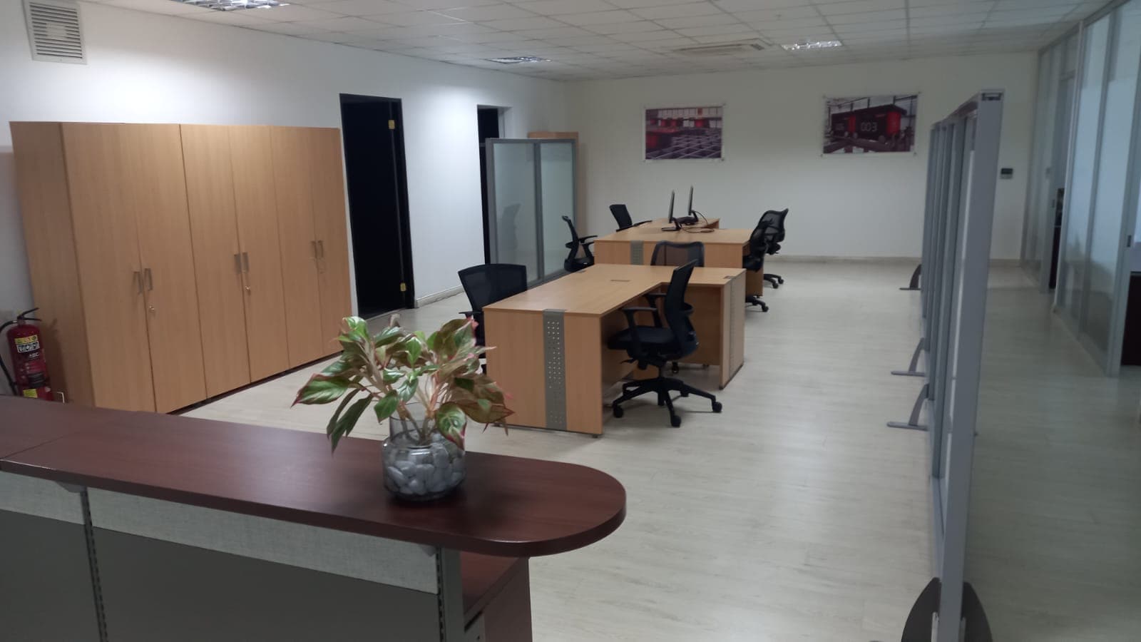 Furnished open office with workstations and storage in Office One Tower, Obarrio, Panama City