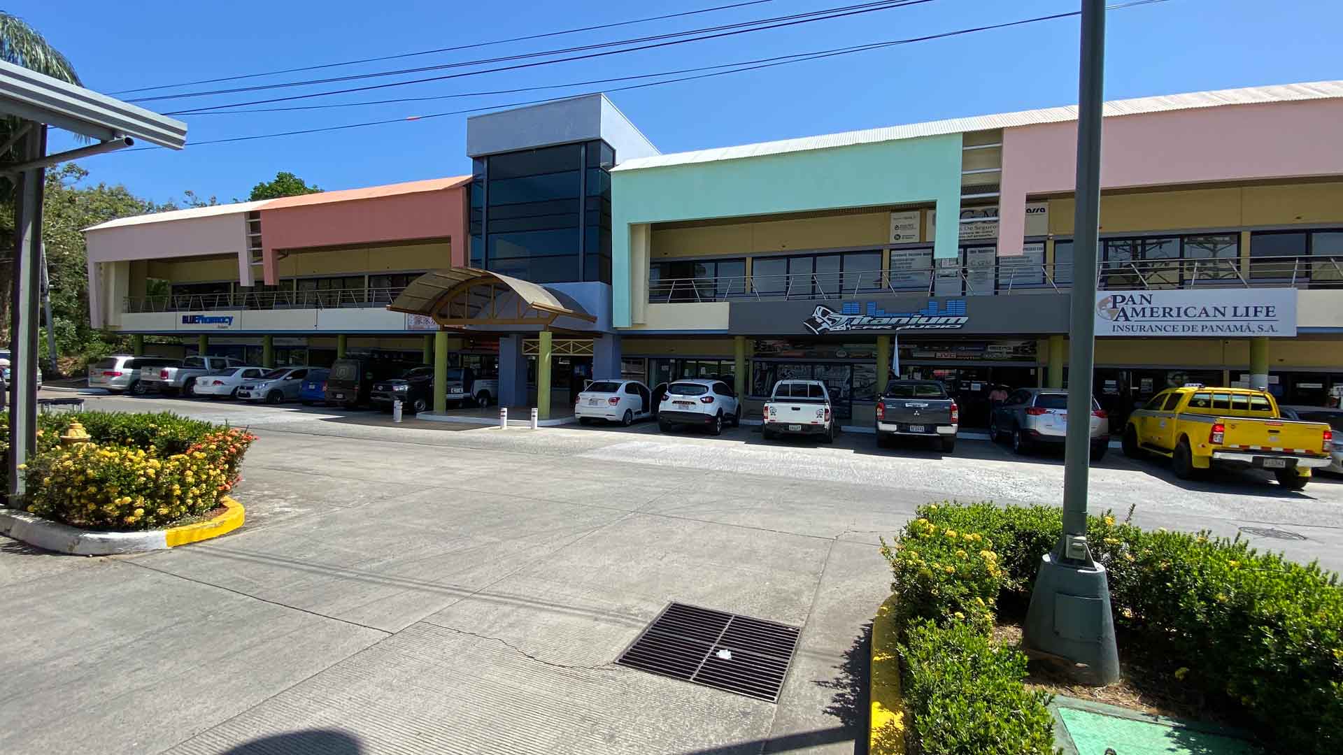 Two-story commercial suites building at Plaza Azuero in Chitré