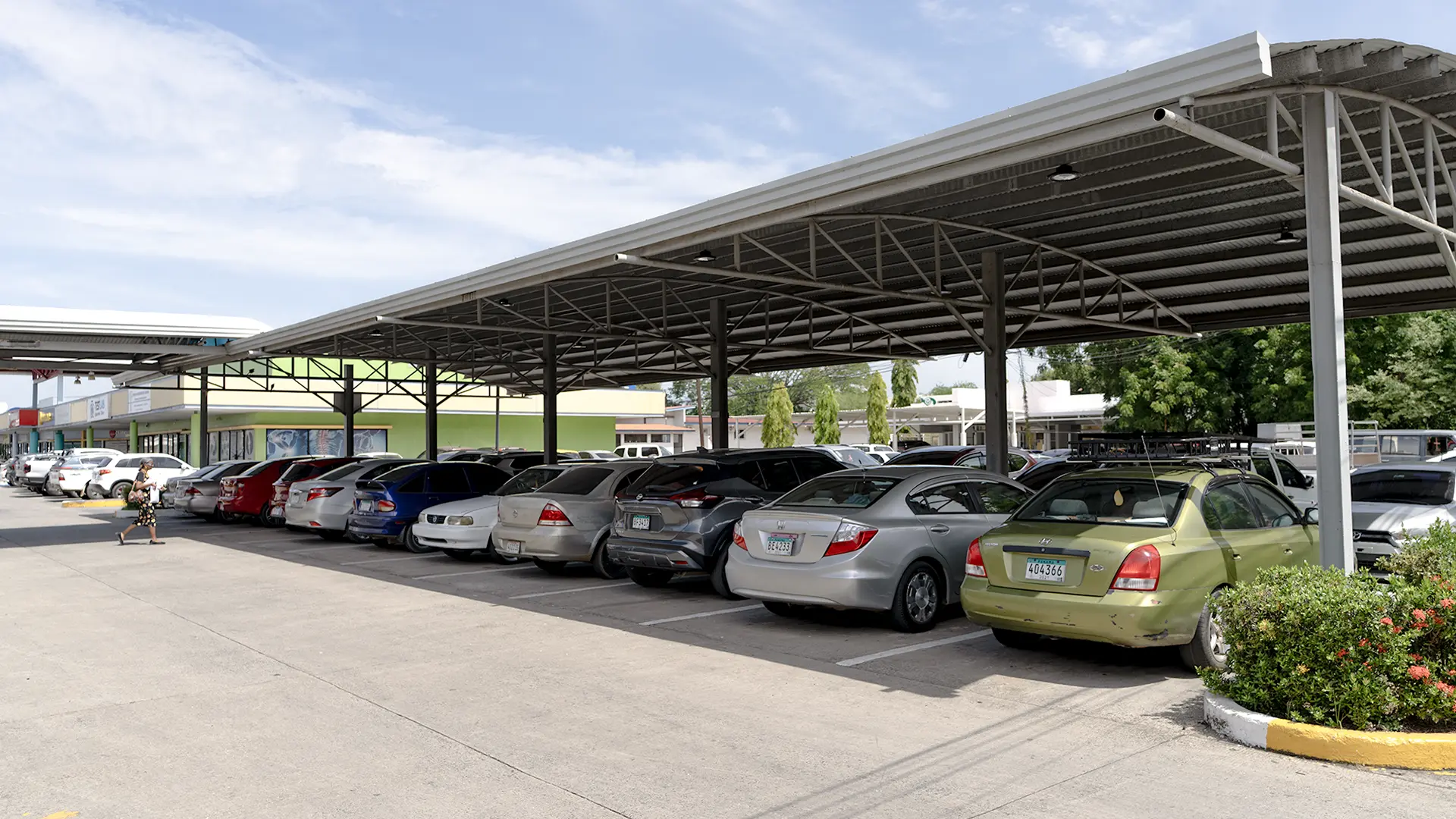 Covered customer parking at Plaza Azuero