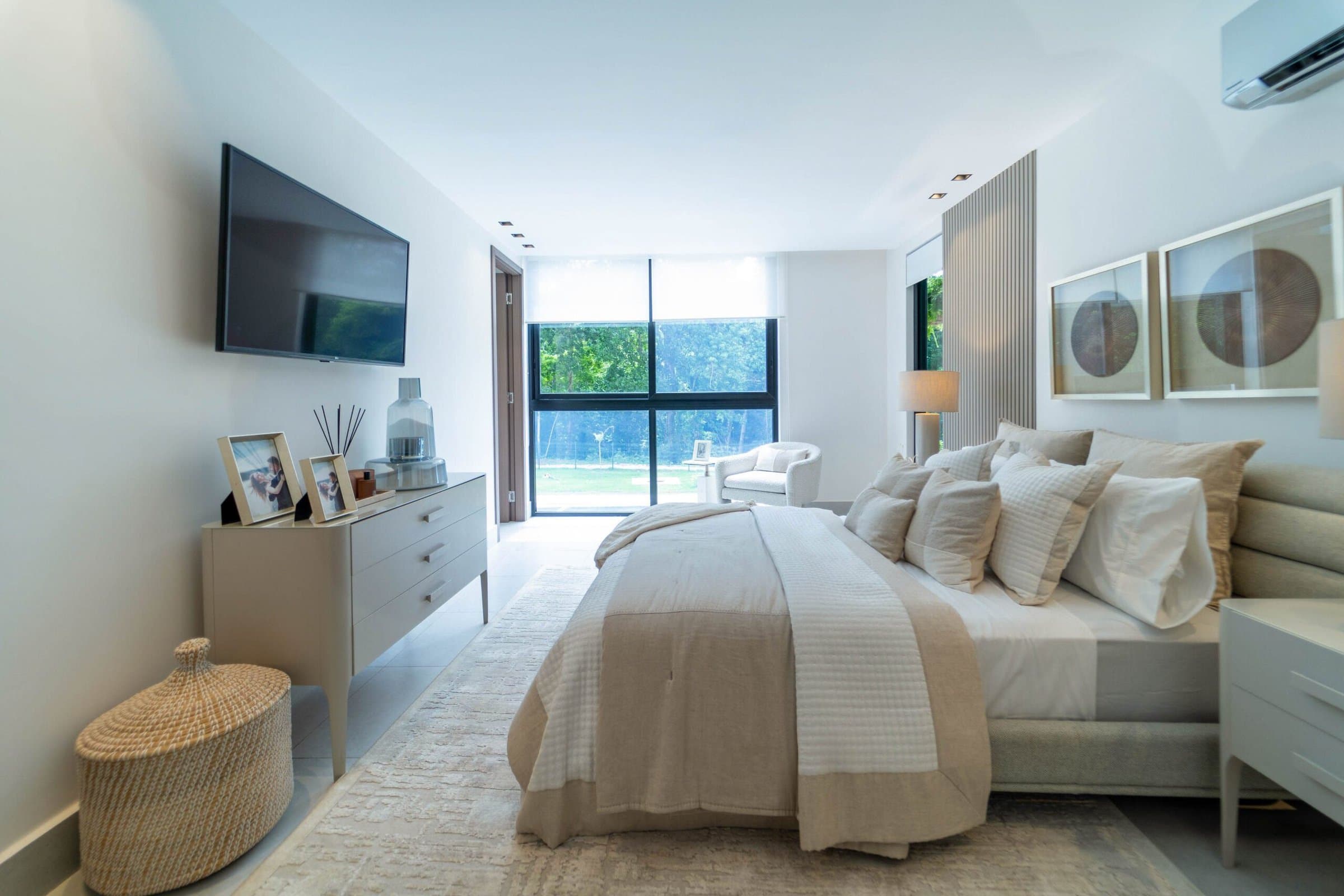 Riverwalk Villas master bedroom with large window