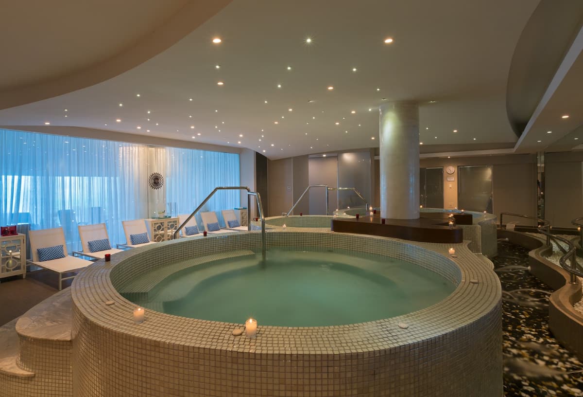 Indoor spa jacuzzi at The Pearl Club, available to Casa Bonita residents