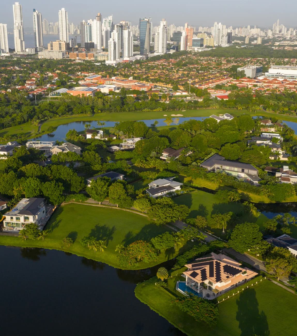 Aerial view of the Península lots among the lakes and golf course of Santa Maria